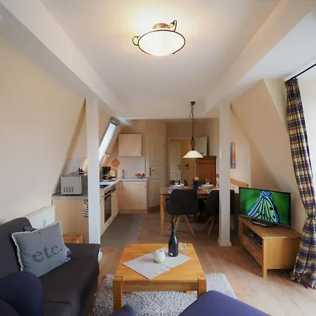 Apartment In Modern Retreat Holiday home *